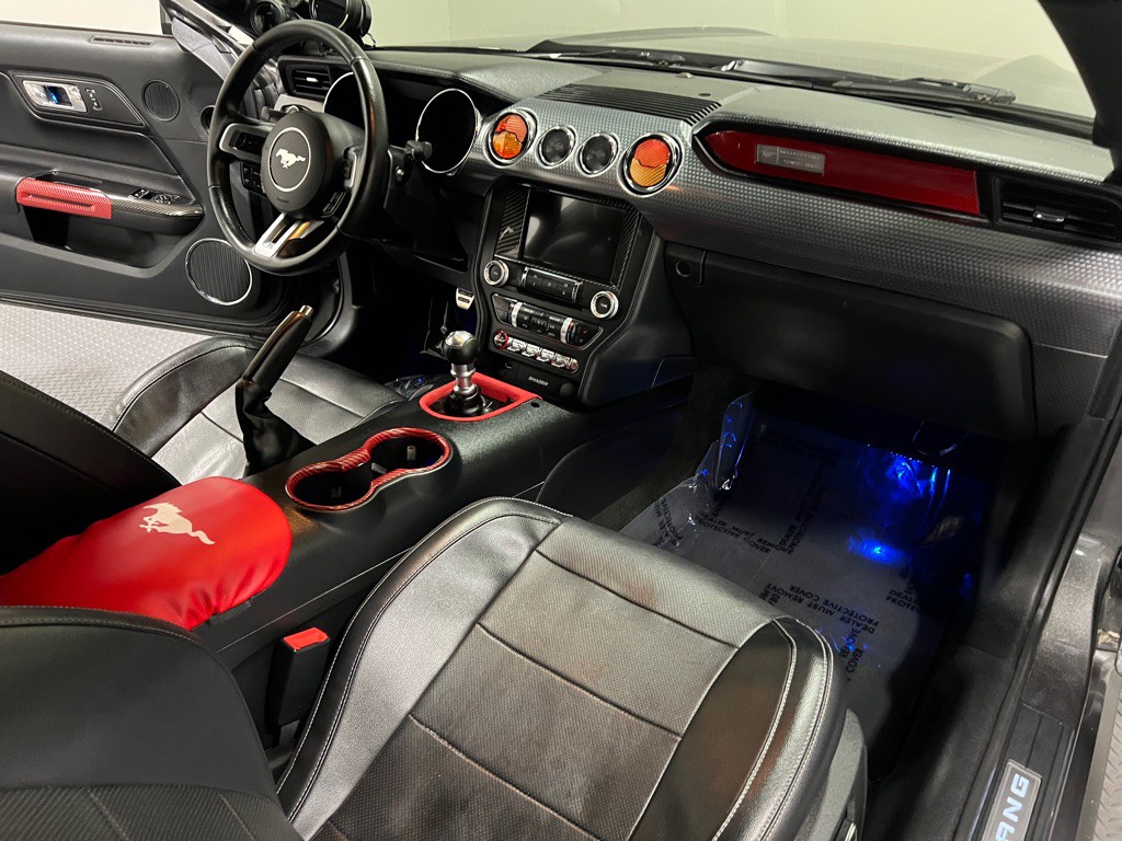 2017 Ford Mustang Image 13