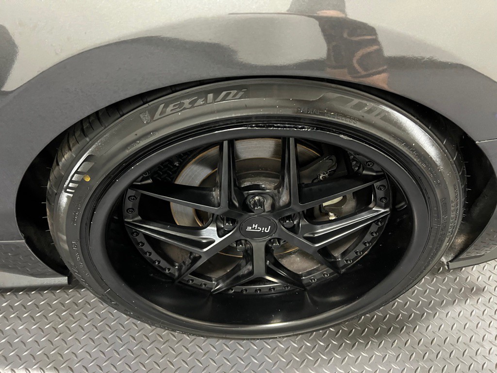 2017 Ford Mustang Image 19