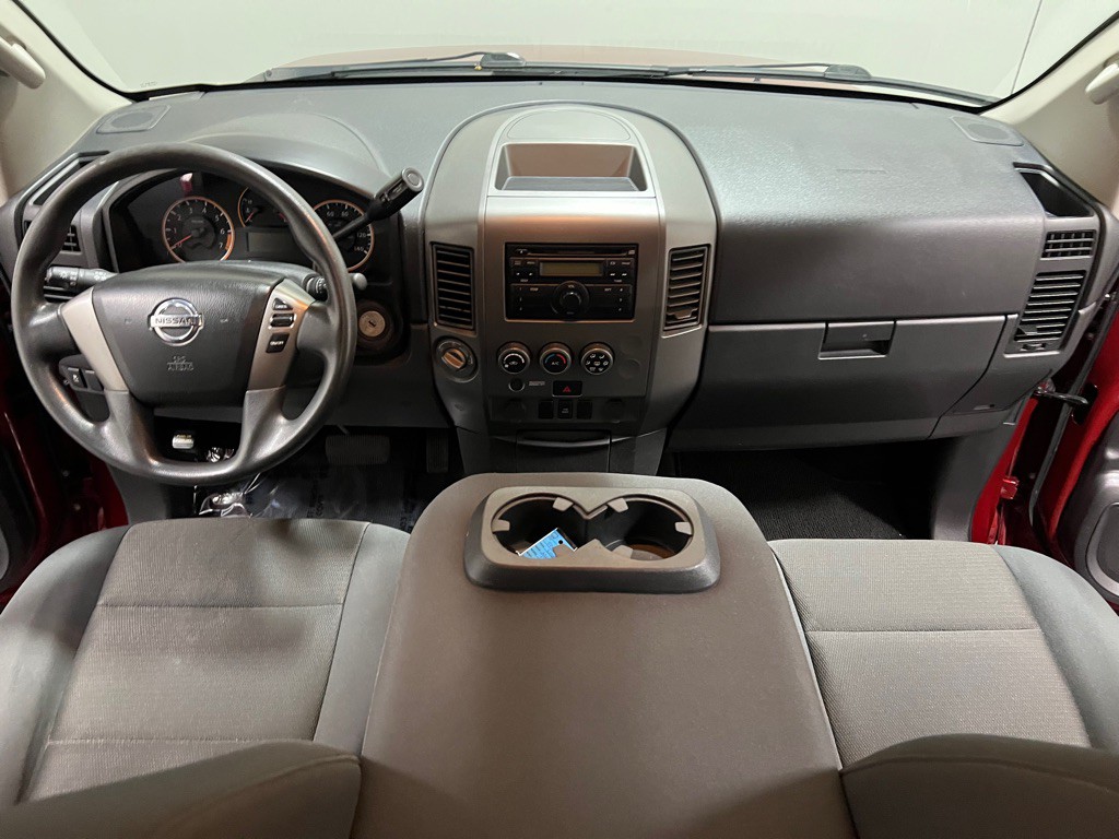 2015 Nissan Titan Image 12