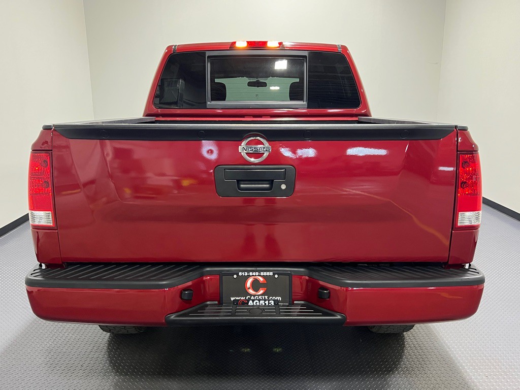 2015 Nissan Titan Image 21