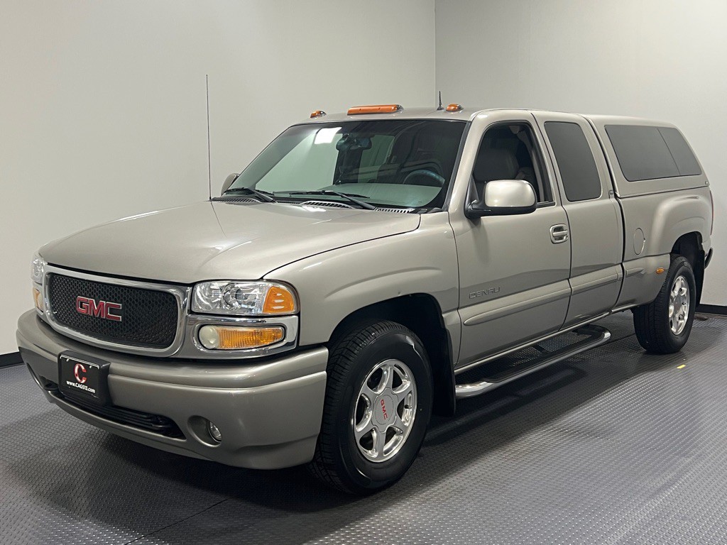 2002 GMC Sierra Image 1