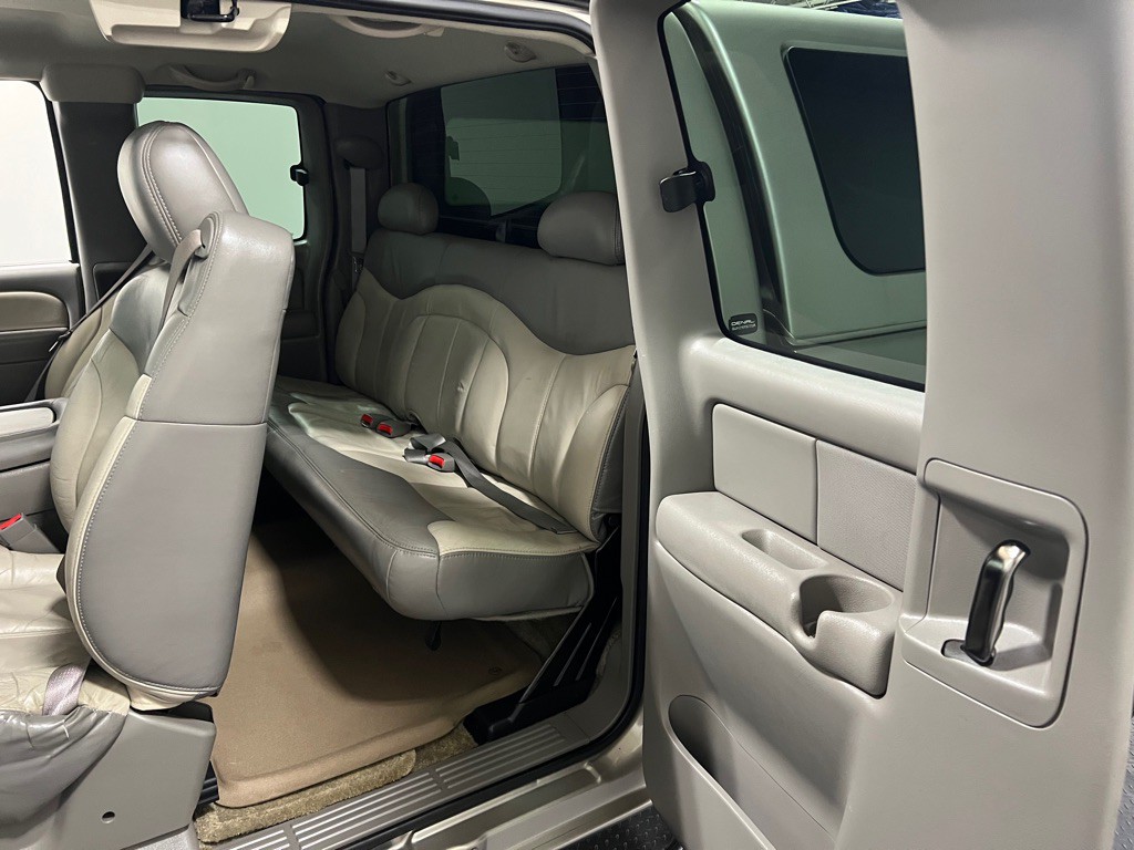 2002 GMC Sierra Image 11