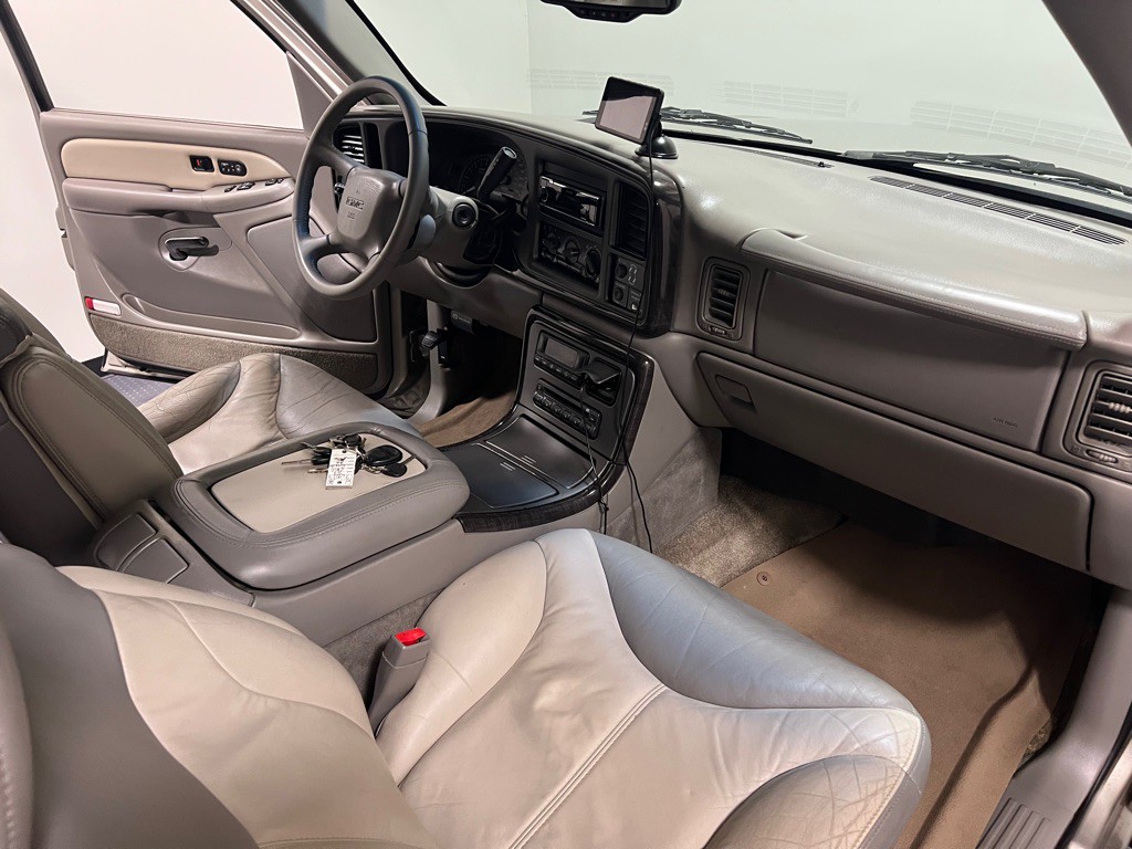 2002 GMC Sierra Image 15