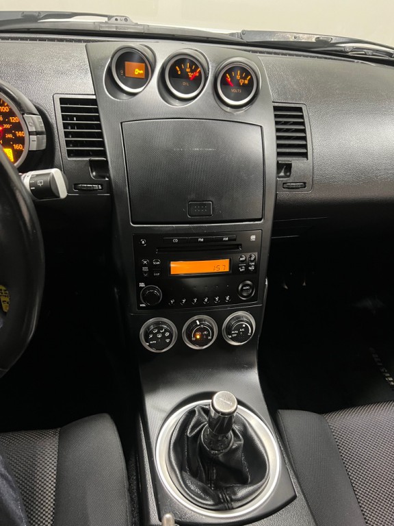 2004 Nissan 350Z Image 7