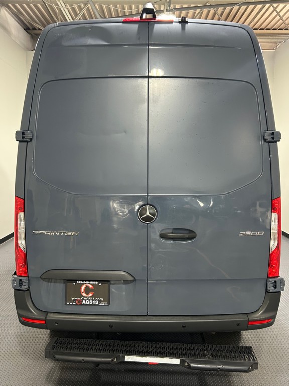 2019 Mercedes-Benz Sprinter Image 9