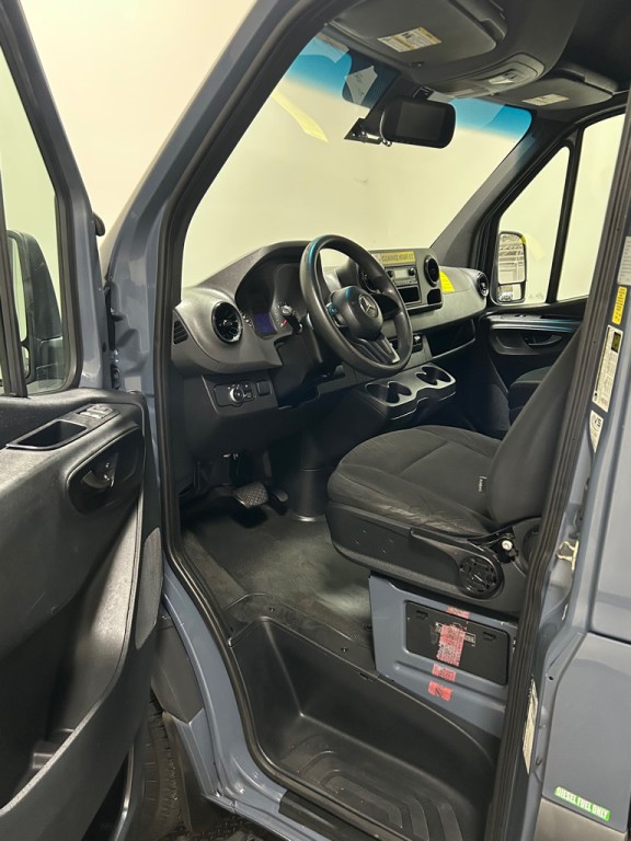2019 Mercedes-Benz Sprinter Image 13