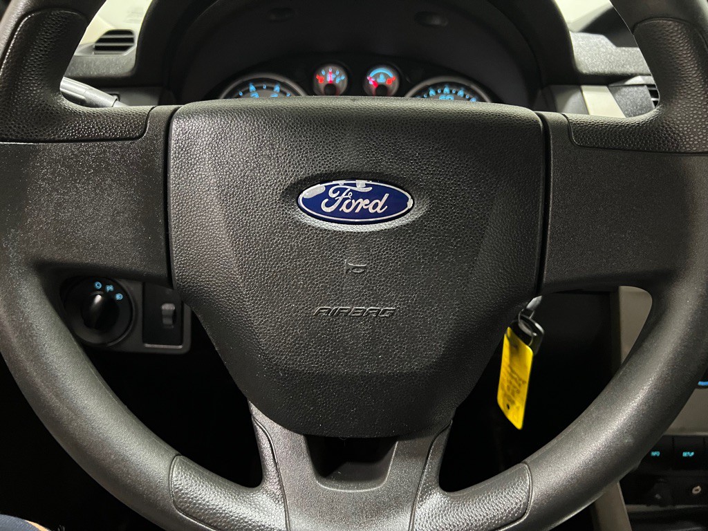 2008 Ford Focus Image 6