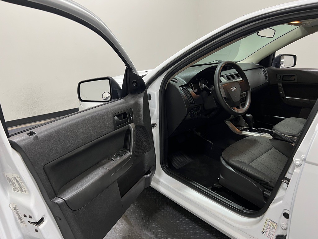 2008 Ford Focus Image 8