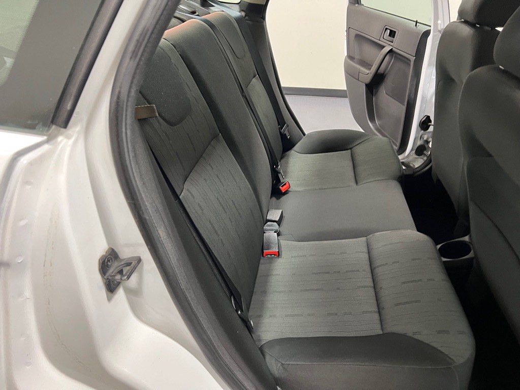 2008 Ford Focus Image 13