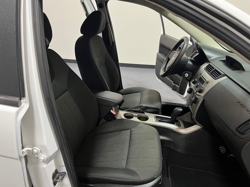 2008 Ford Focus Image 14