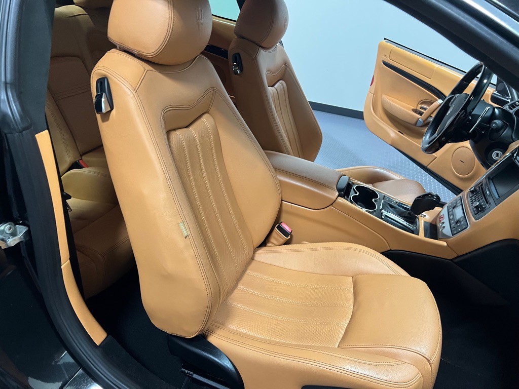 2011 Maserati GranTurismo Image 12