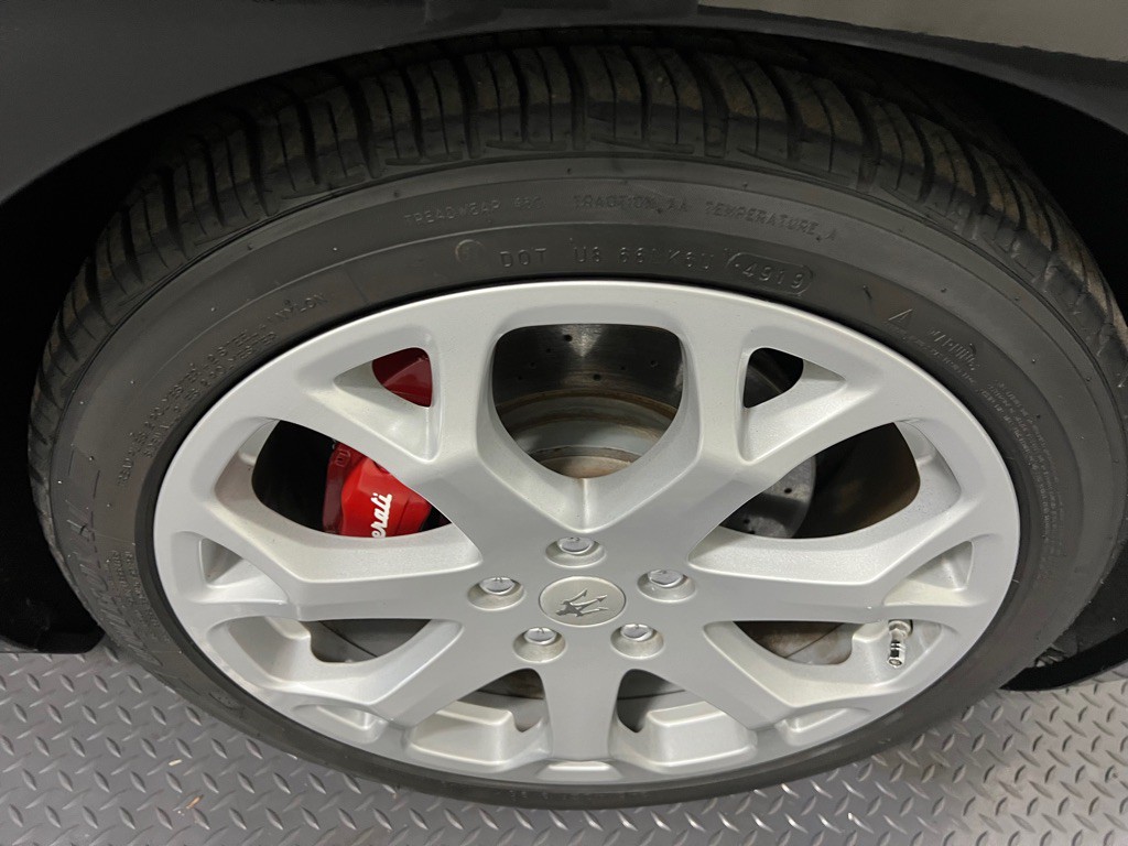 2011 Maserati GranTurismo Image 14