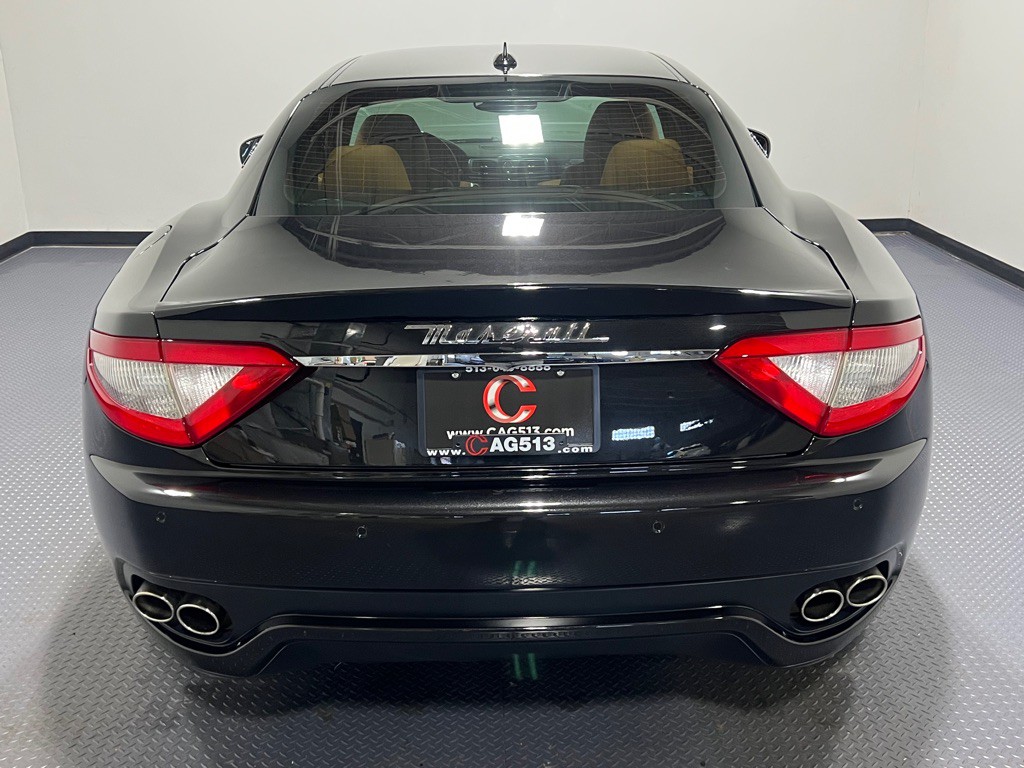 2011 Maserati GranTurismo Image 20