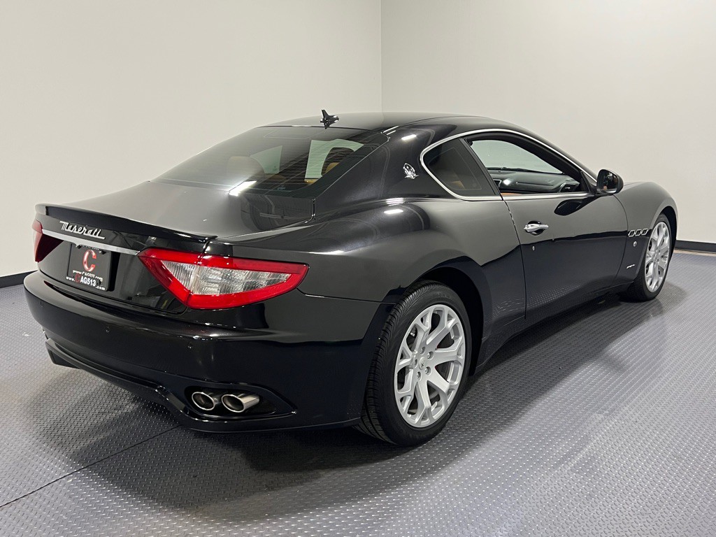 2011 Maserati GranTurismo Image 21