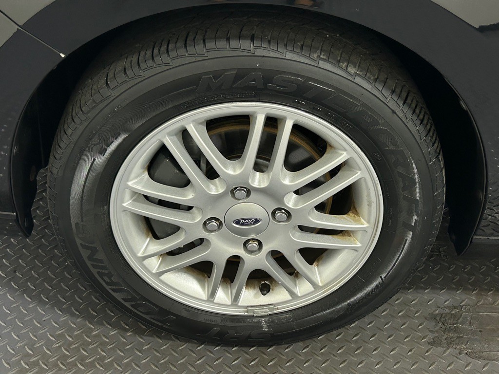 2009 Ford Focus Image 19