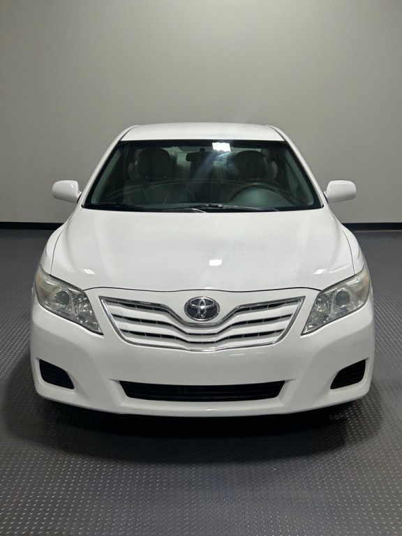 2010 Toyota Camry Image 3