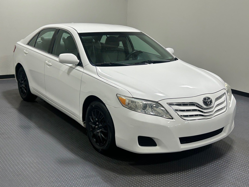 2010 Toyota Camry Image 4