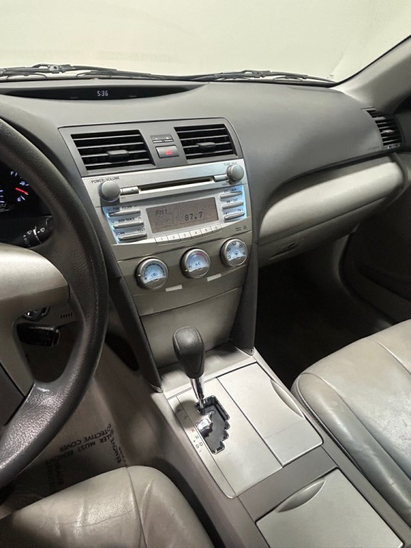 2010 Toyota Camry Image 14