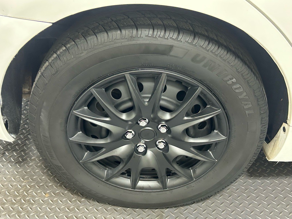 2010 Toyota Camry Image 19