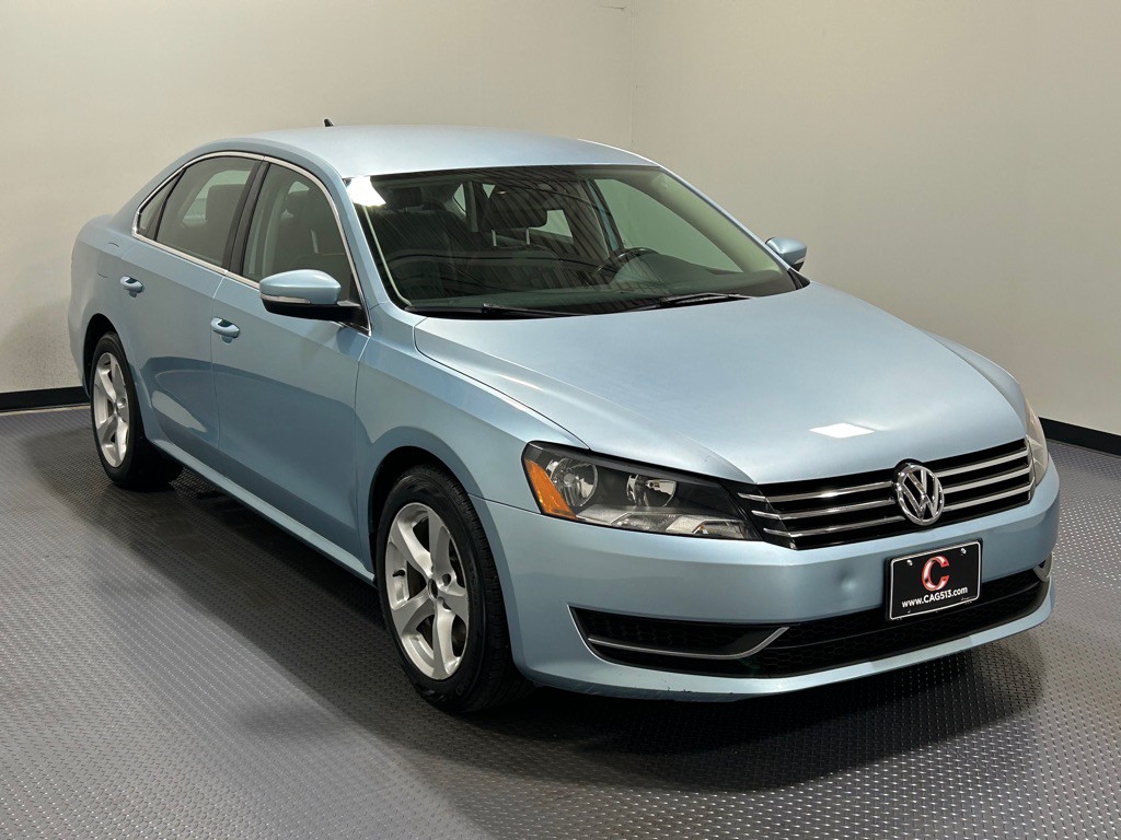 2013 Volkswagen Passat Image 4