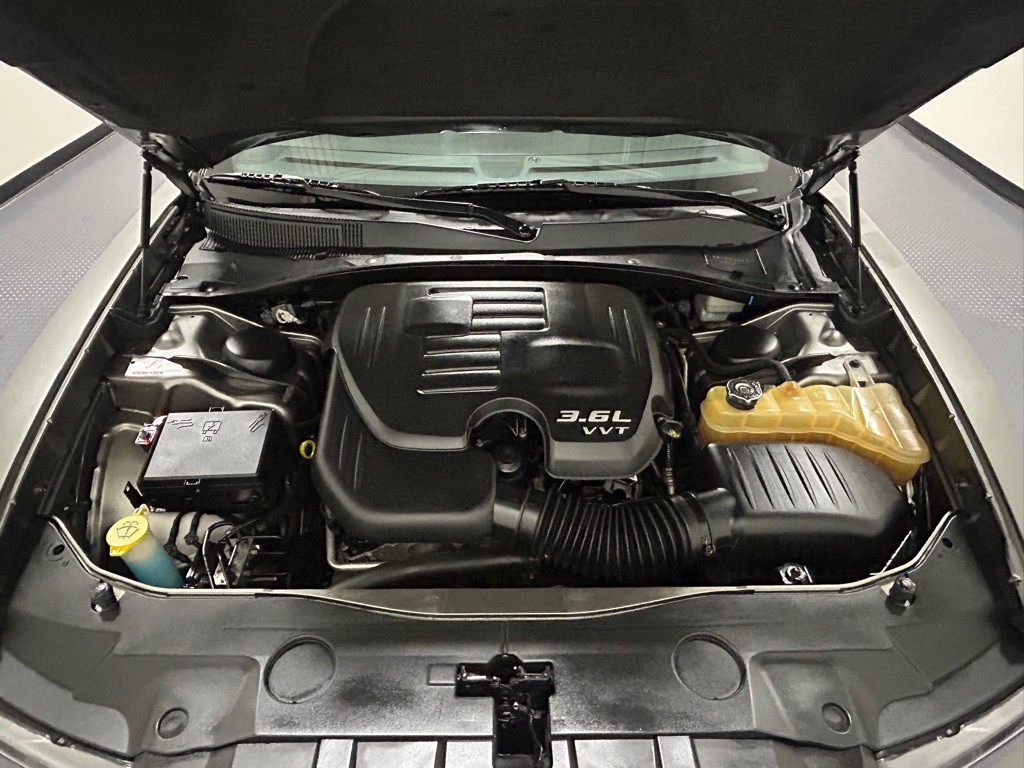 2012 Dodge Charger Image 17