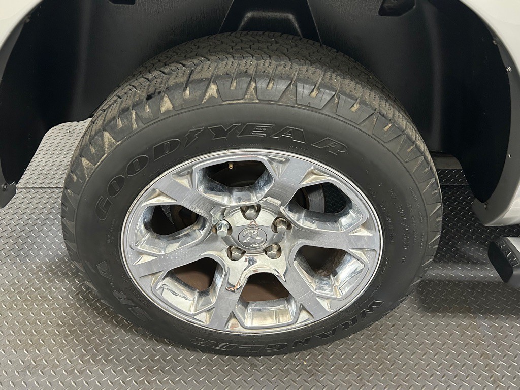 2015 RAM 1500 Image 19