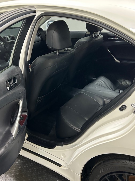 2008 Lexus IS Image 9