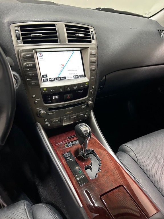 2008 Lexus IS Image 13