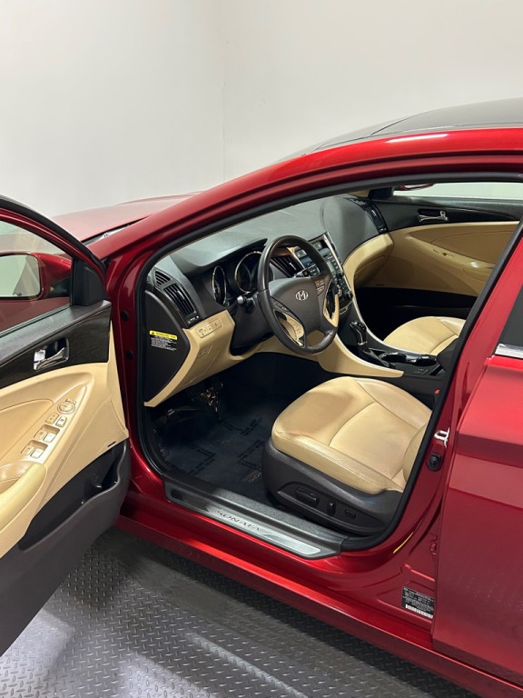 2012 Hyundai Sonata Image 8