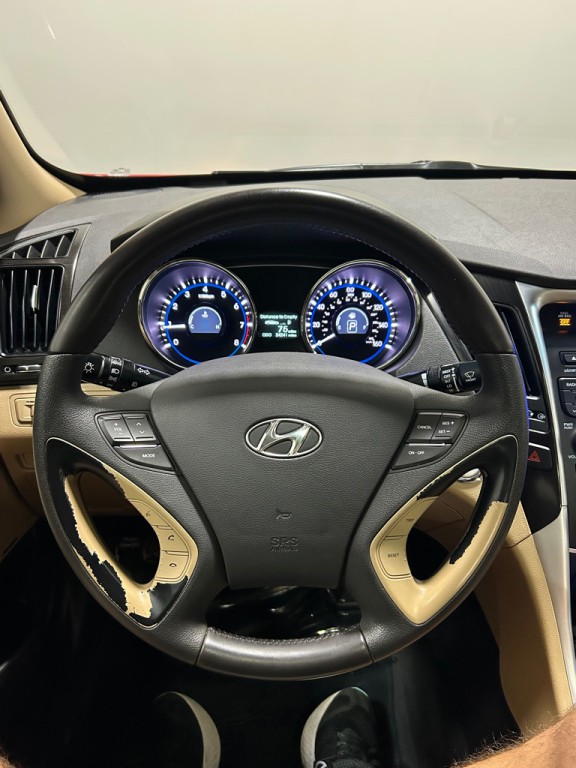 2012 Hyundai Sonata Image 15