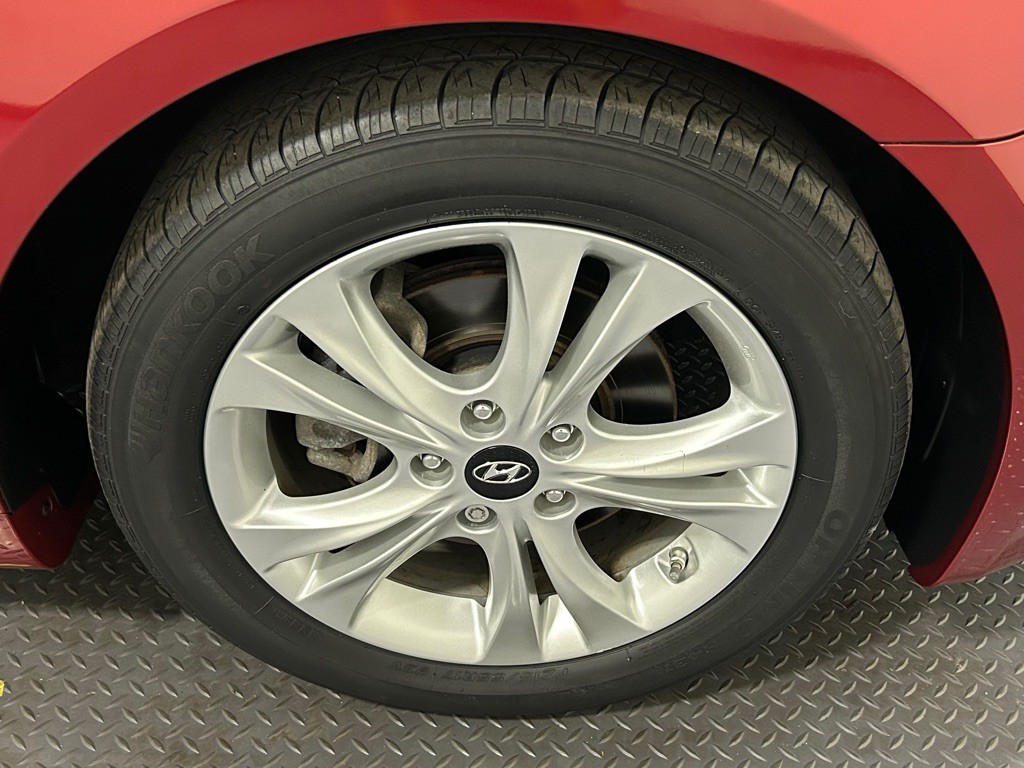 2012 Hyundai Sonata Image 18