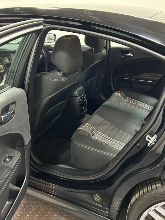2014 Dodge Charger Image 9