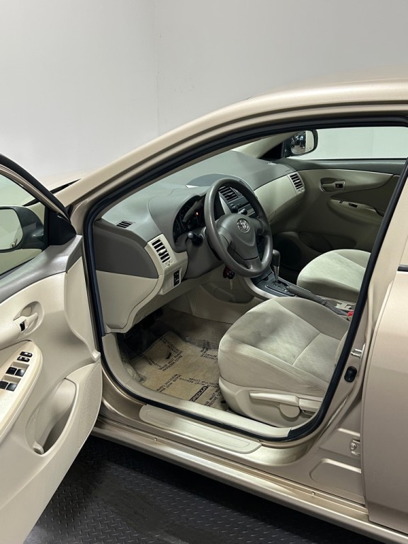 2009 Toyota Corolla Image 8