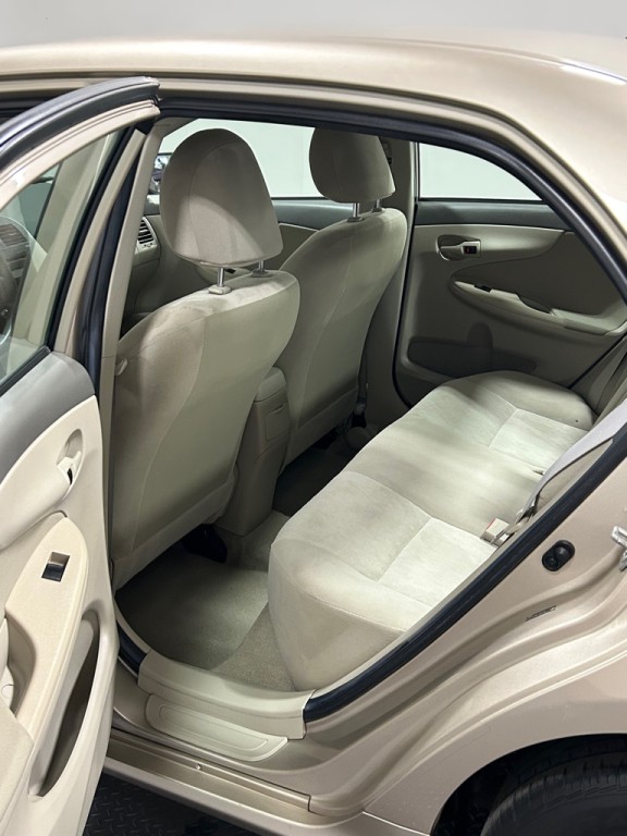2009 Toyota Corolla Image 9