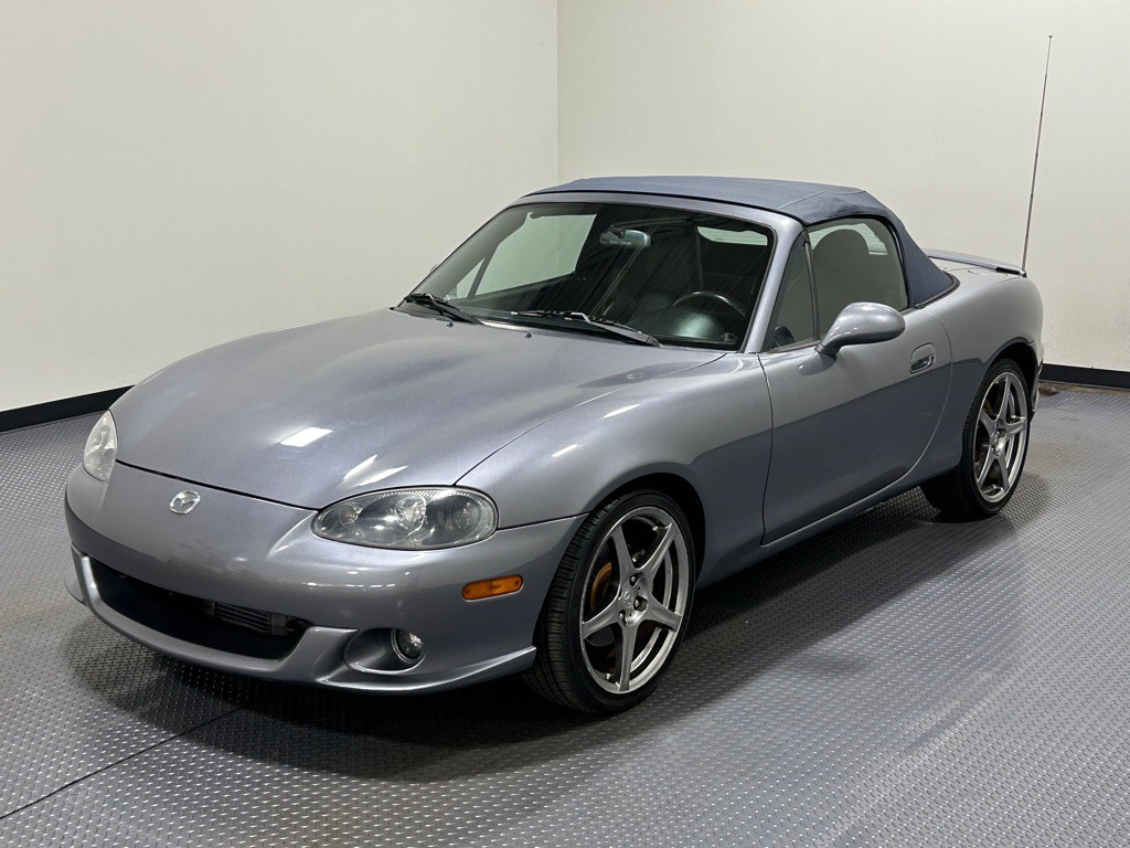 2004 Mazda MX-5 Miata Image 1