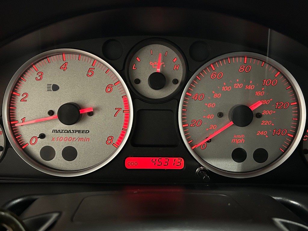 2004 Mazda MX-5 Miata Image 12