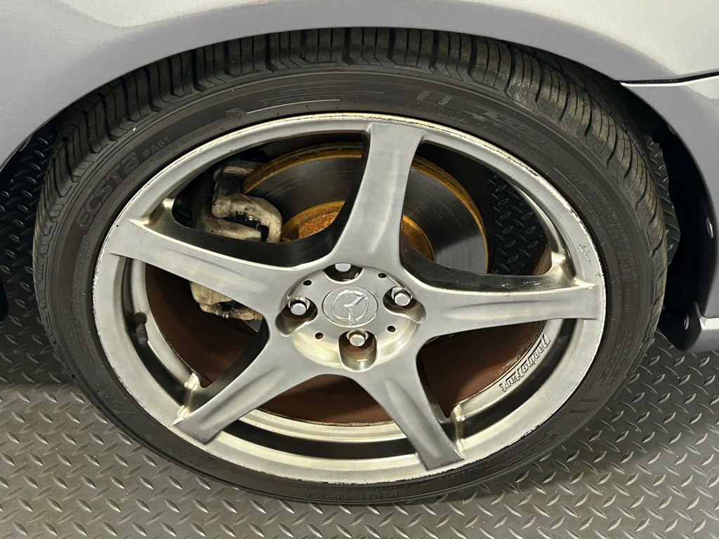 2004 Mazda MX-5 Miata Image 16
