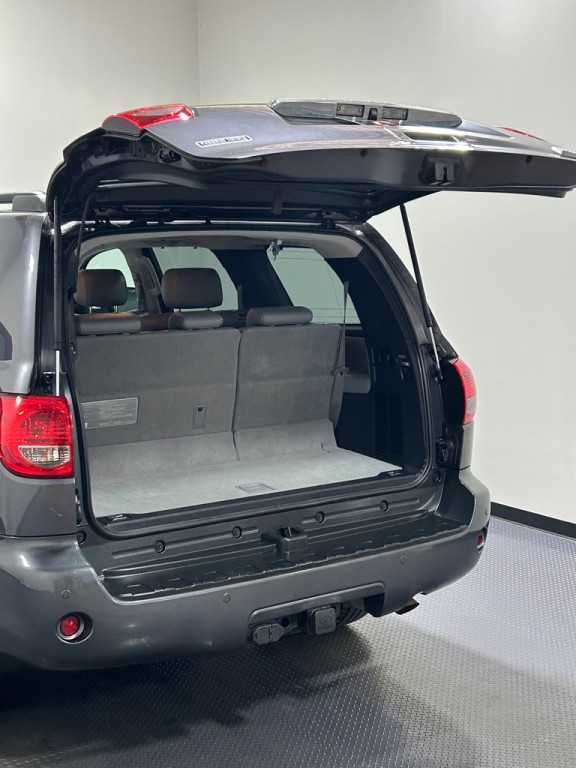 2011 Toyota Sequoia Image 14