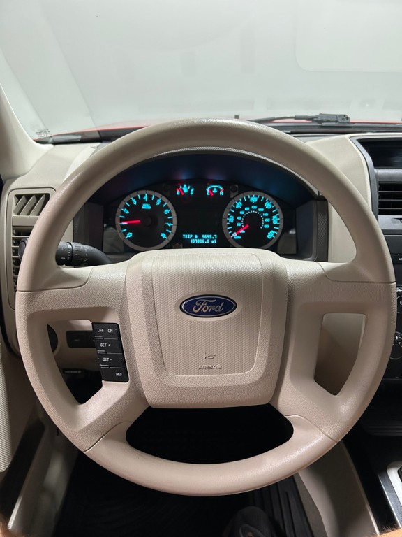 2011 Ford Escape Image 16