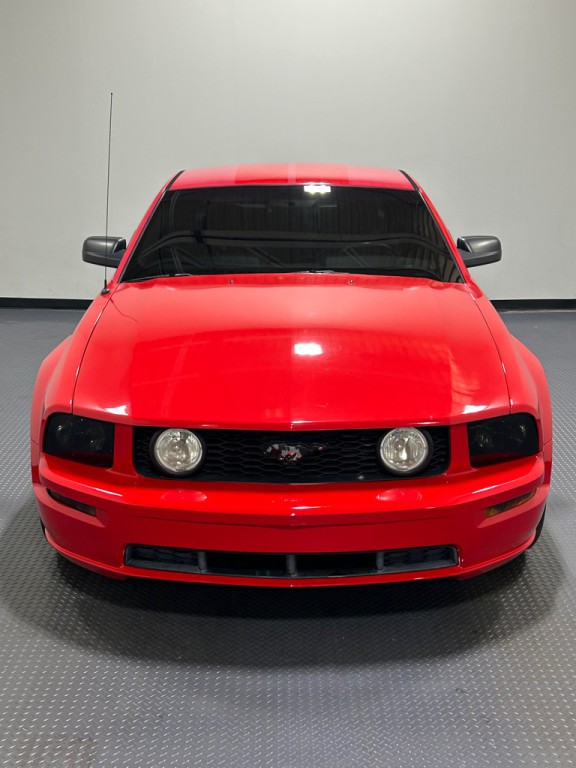 2005 Ford Mustang Image 3