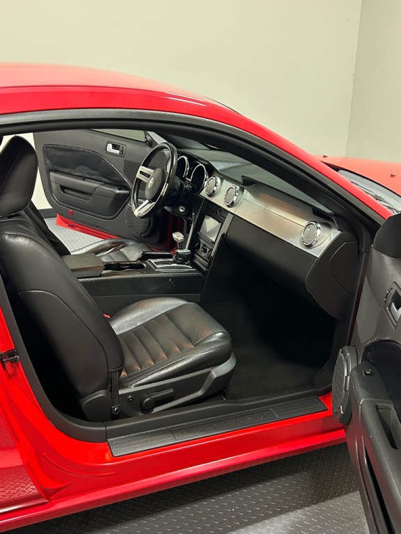 2005 Ford Mustang Image 9