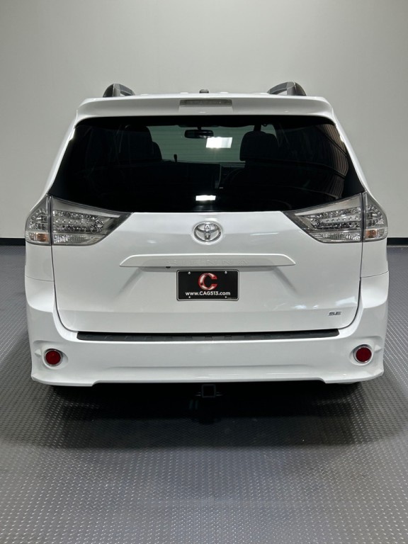 2015 Toyota Sienna Image 6
