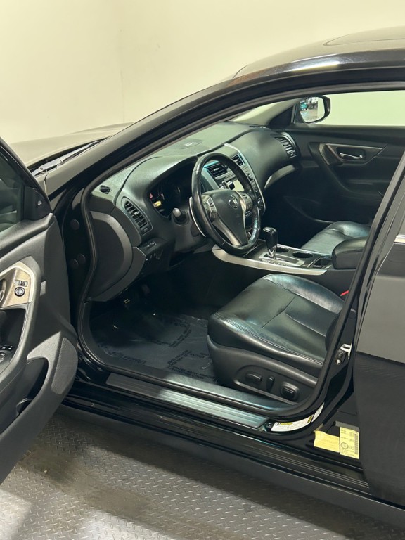 2014 Nissan Altima Image 7
