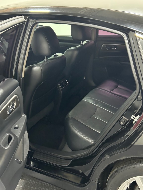 2014 Nissan Altima Image 8