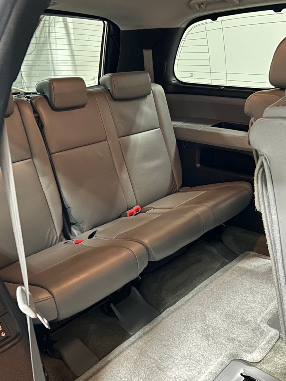 2011 Toyota Sequoia Image 11