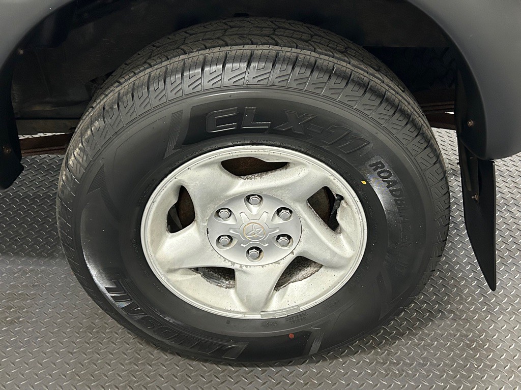 2003 Toyota Tacoma Image 18