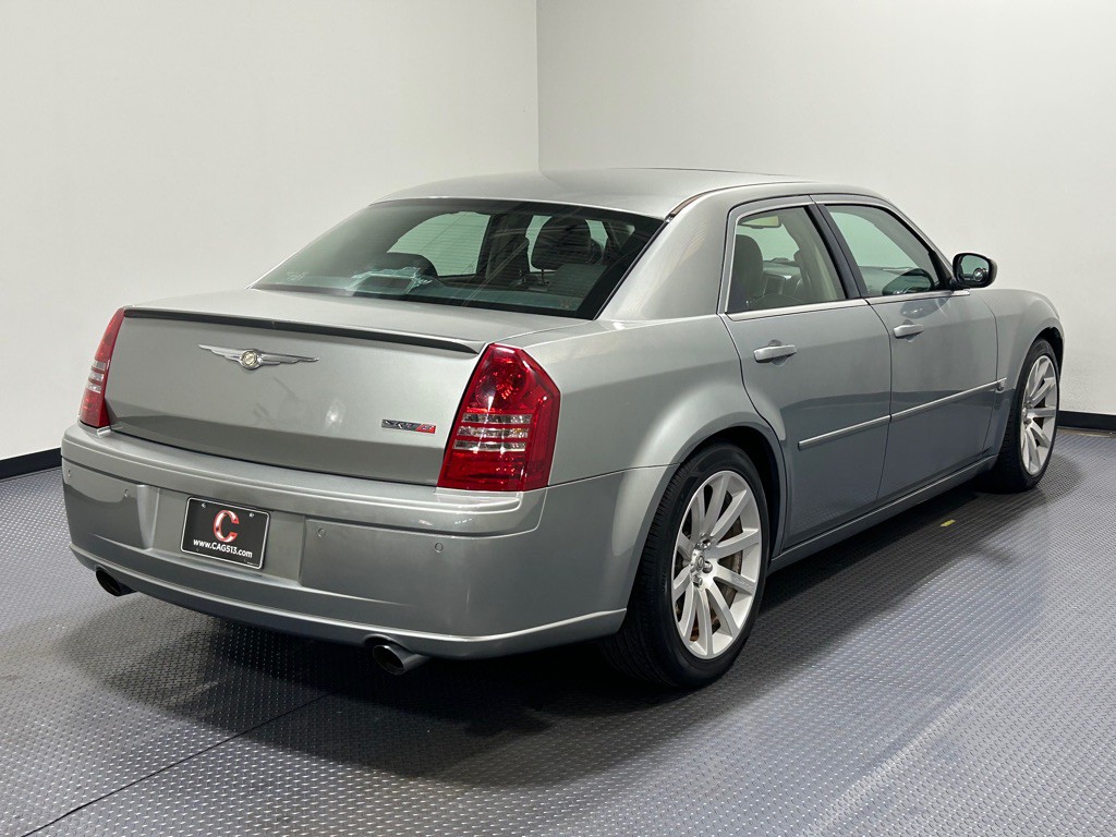 2006 Chrysler 300 Image 5