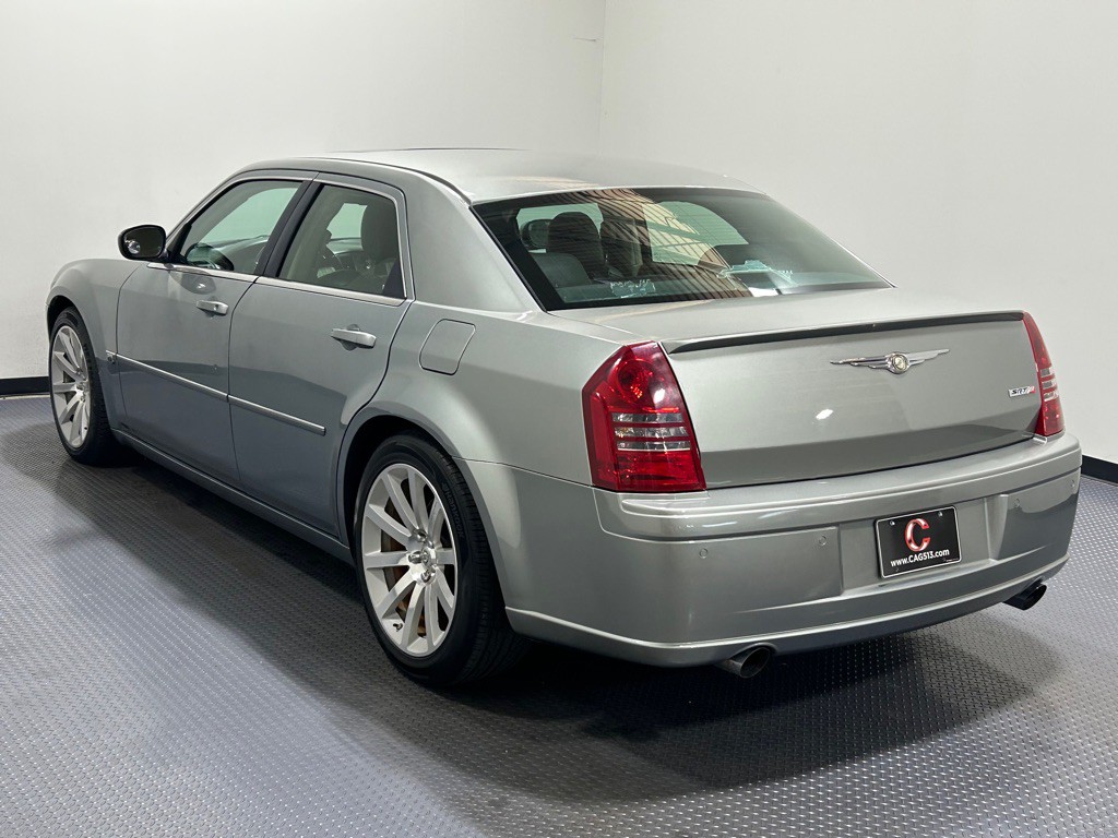 2006 Chrysler 300 Image 7