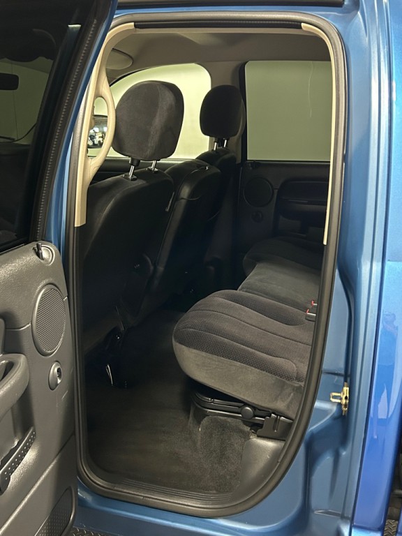 2005 Dodge Ram 1500 Image 9