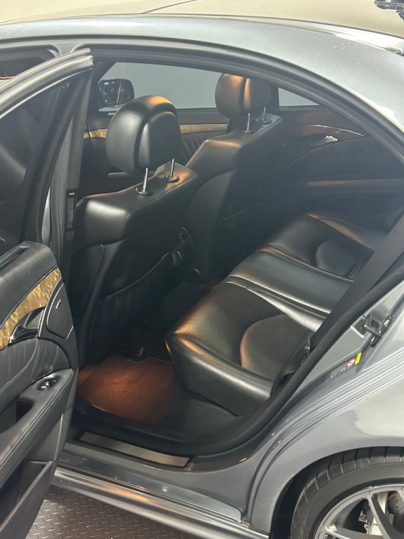 2008 Mercedes-Benz E-Class Image 9